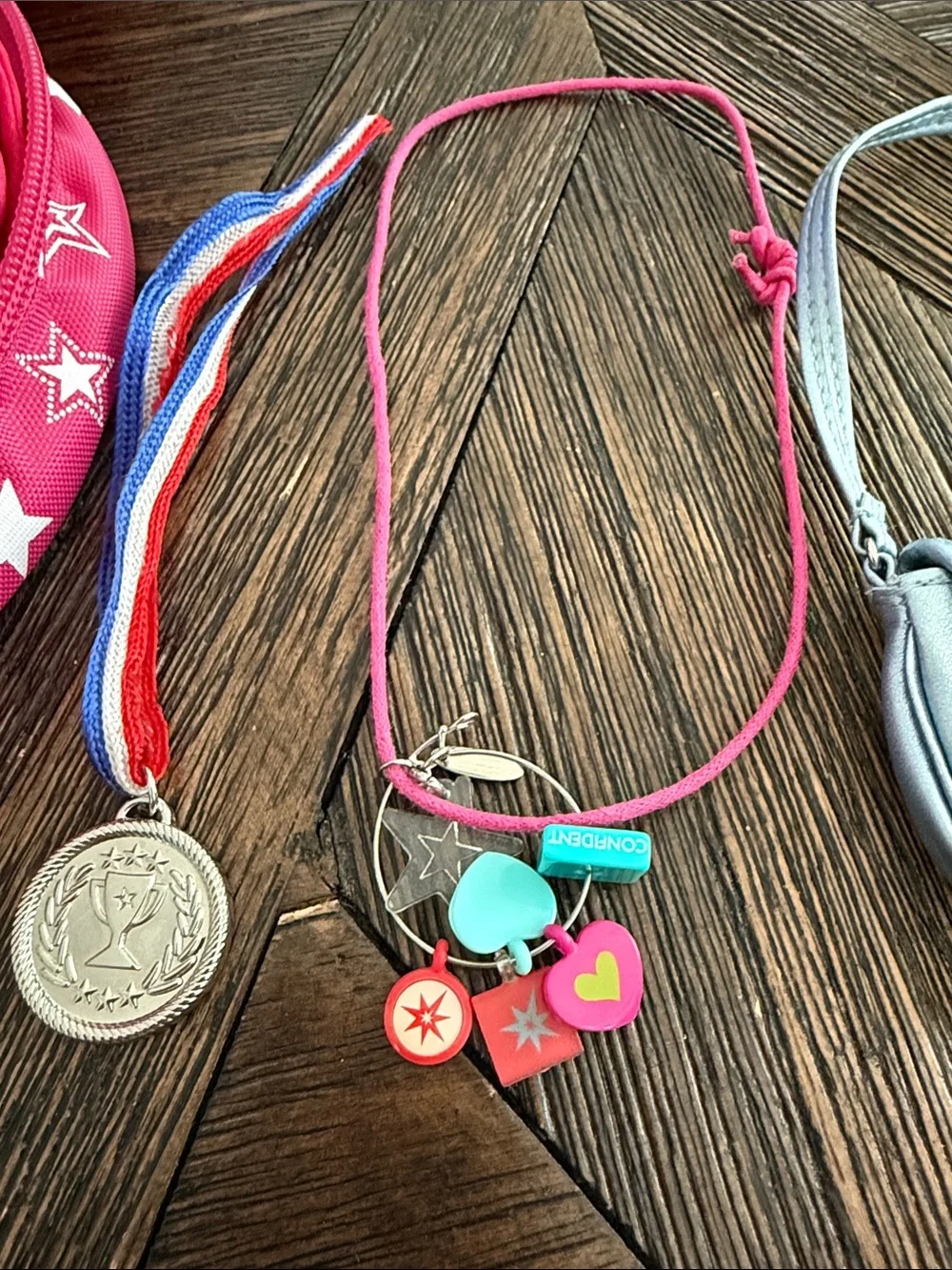 American Girl Doll Accessories Lot Curl Rods Medal Purse Necklace Set